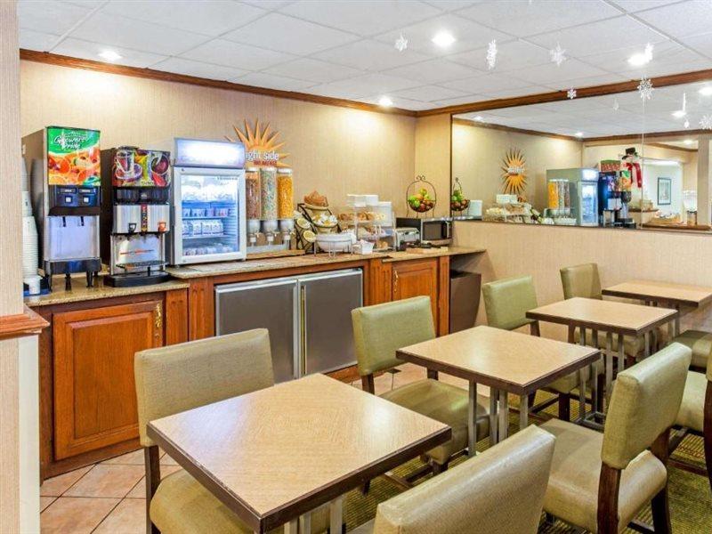 橡树溪/密尔沃基机场拉金塔酒店 外观 照片